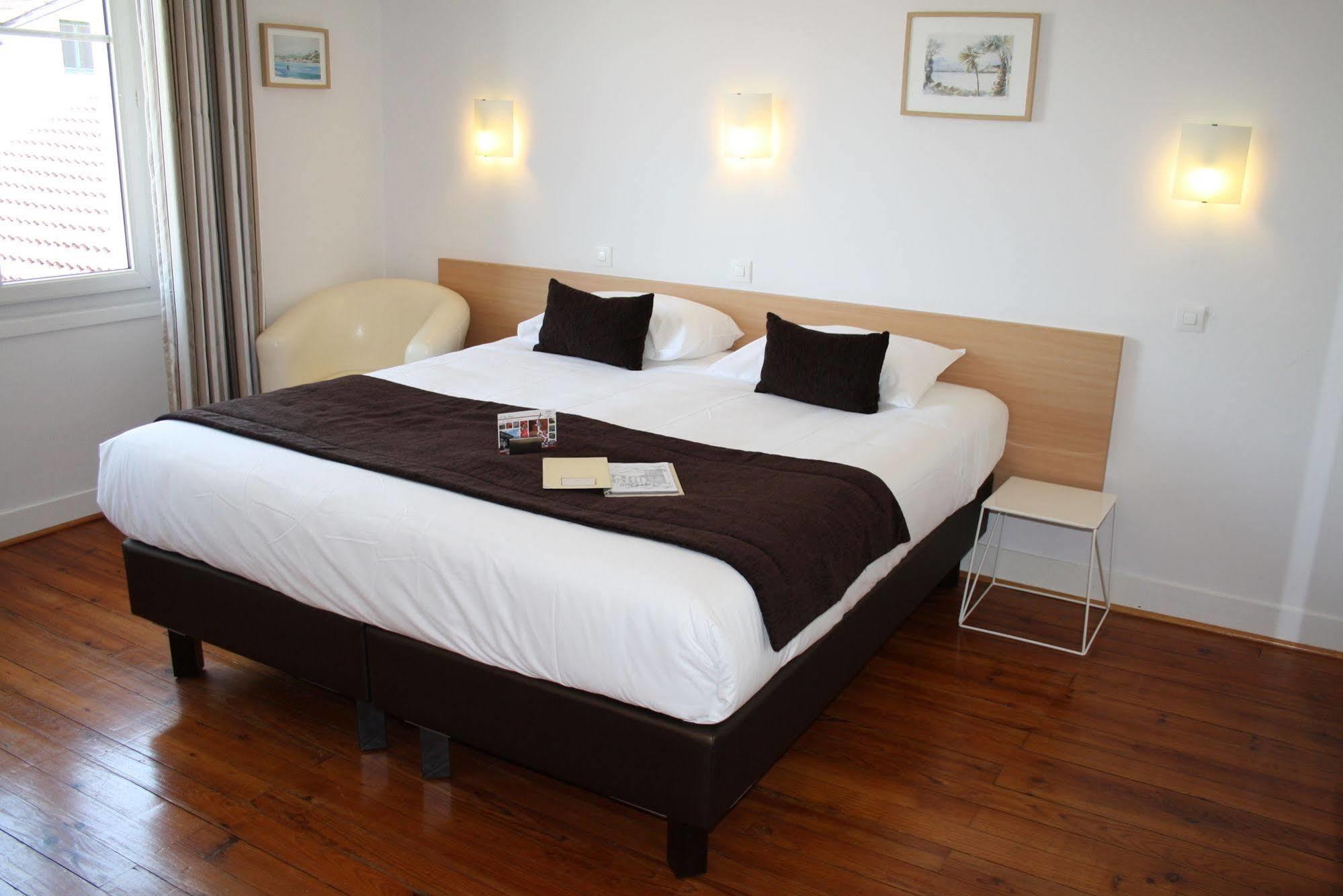 Hotel De La Rhune Ascain Kültér fotó